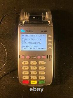 VeriFone VX520 Credit Card Reader withChip & Swipe Powers On Not Tested Further