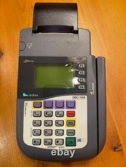 Machine à carte de crédit Verifone Omni 3200, non testée, sans cordon d'alimentation.