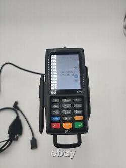 Terminal de carte de crédit PAX S300 avec clavier PIN intégré et support verrouillable.